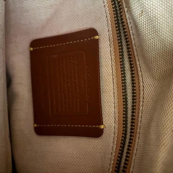 Coach 1941 Rouge 31 - Picture 7 of 12